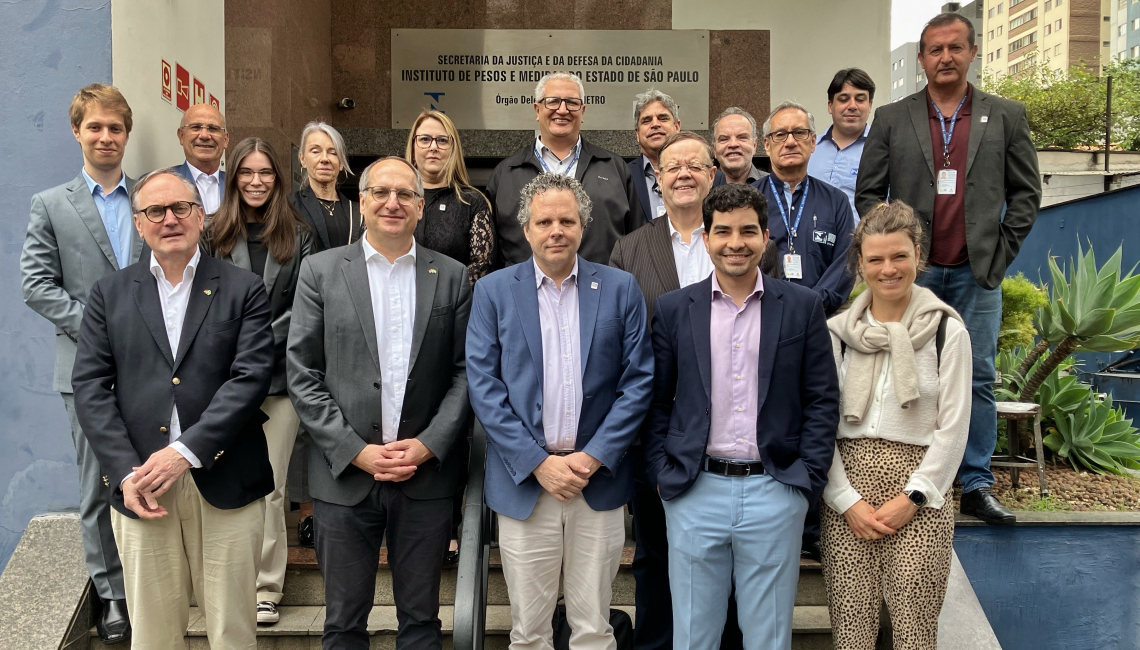 Ipem-SP recebe comitiva de agência de cooperação alemã e representantes do Governo de SP